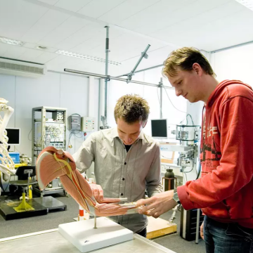 生物医学工程AI助手