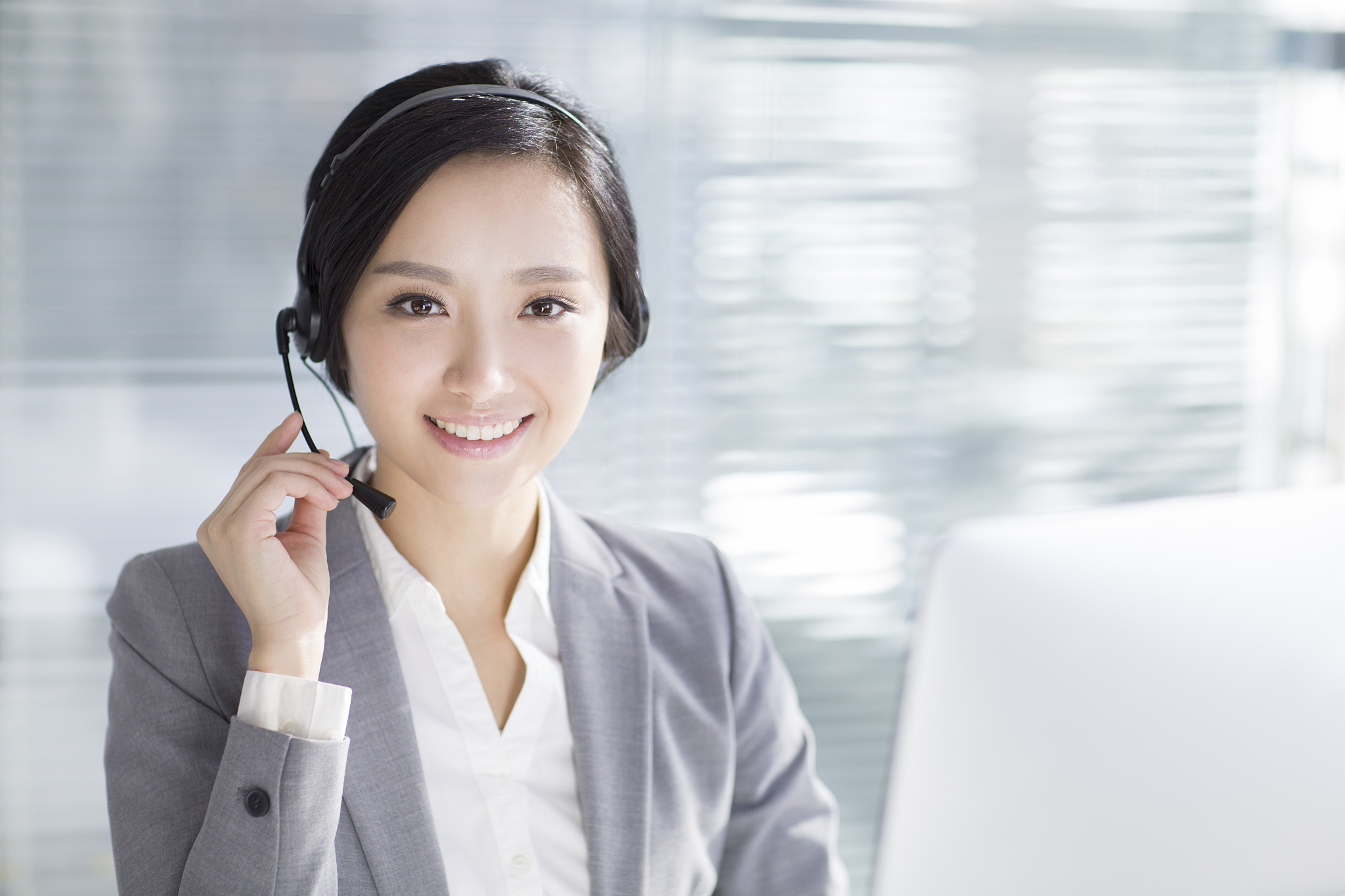 上海新镜建筑装饰工程有限公司